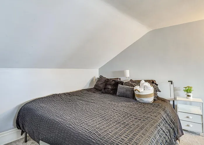 Walkable Lawrenceville Townhome W/ Patio! *